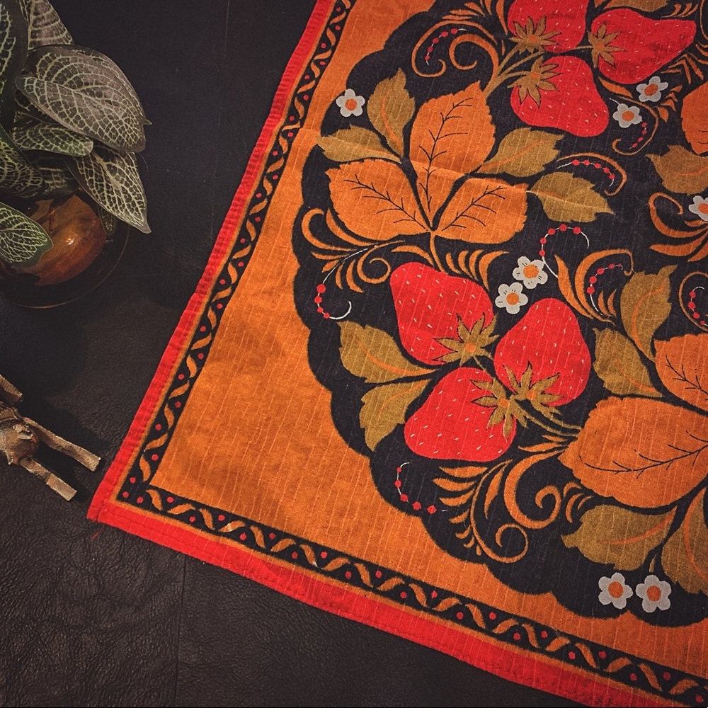 VINTAGE- mid century modern - 70s aesthetic - bandana - place setting - textile